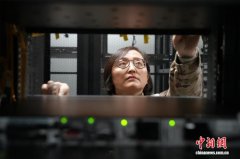 从背号码到攻技术：22年坚